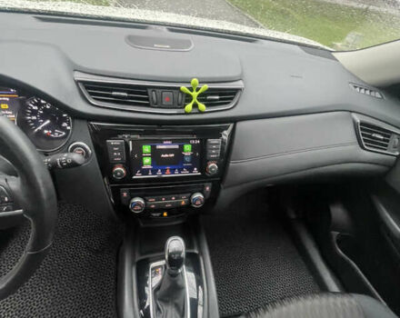 Белый Ниссан Rogue, объемом двигателя 2.49 л и пробегом 105 тыс. км за 16700 $, фото 22 на Automoto.ua