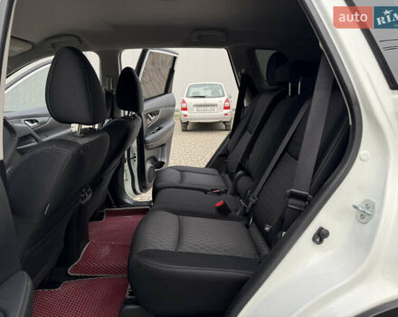 Белый Ниссан Rogue, объемом двигателя 2.5 л и пробегом 50 тыс. км за 16499 $, фото 28 на Automoto.ua