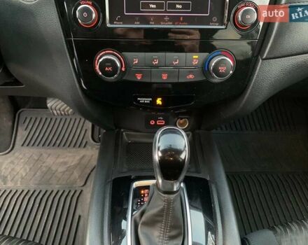 Белый Ниссан Rogue, объемом двигателя 2.5 л и пробегом 144 тыс. км за 14890 $, фото 32 на Automoto.ua