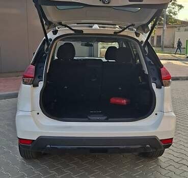 Білий Ніссан Rogue, об'ємом двигуна 2.49 л та пробігом 67 тис. км за 17400 $, фото 50 на Automoto.ua