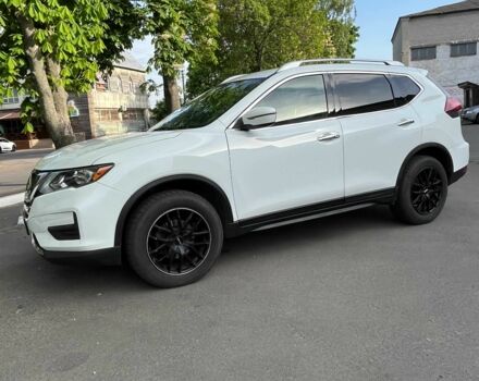 Белый Ниссан Rogue, объемом двигателя 2.5 л и пробегом 153 тыс. км за 16500 $, фото 6 на Automoto.ua