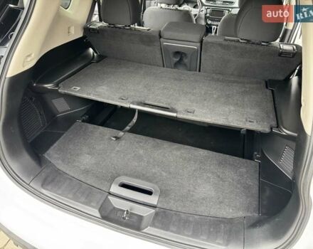 Белый Ниссан Rogue, объемом двигателя 2.5 л и пробегом 113 тыс. км за 14999 $, фото 60 на Automoto.ua