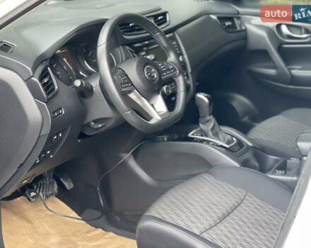 Белый Ниссан Rogue, объемом двигателя 0 л и пробегом 75 тыс. км за 17500 $, фото 43 на Automoto.ua