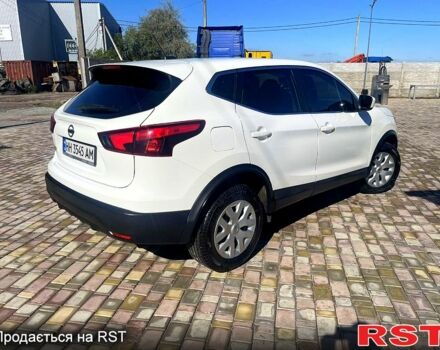 Белый Ниссан Rogue, объемом двигателя 2 л и пробегом 98 тыс. км за 14700 $, фото 4 на Automoto.ua