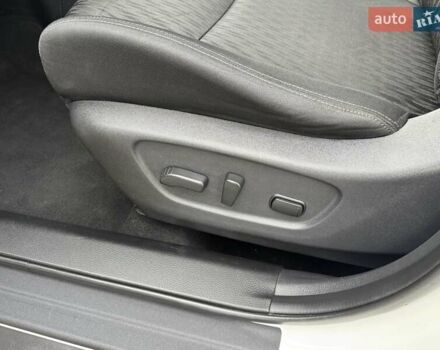 Белый Ниссан Rogue, объемом двигателя 2.5 л и пробегом 113 тыс. км за 14999 $, фото 30 на Automoto.ua