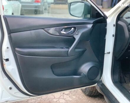 Белый Ниссан Rogue, объемом двигателя 2.5 л и пробегом 144 тыс. км за 14890 $, фото 23 на Automoto.ua