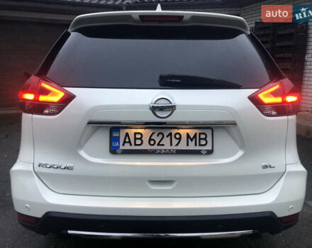 Белый Ниссан Rogue, объемом двигателя 2.49 л и пробегом 124 тыс. км за 17900 $, фото 10 на Automoto.ua