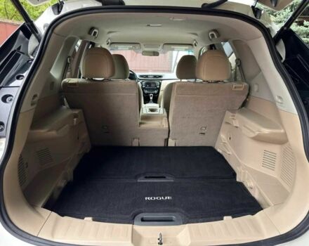 Белый Ниссан Rogue, объемом двигателя 2.5 л и пробегом 120 тыс. км за 13000 $, фото 10 на Automoto.ua