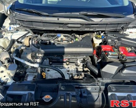 Белый Ниссан Rogue, объемом двигателя 2.5 л и пробегом 100 тыс. км за 16500 $, фото 9 на Automoto.ua