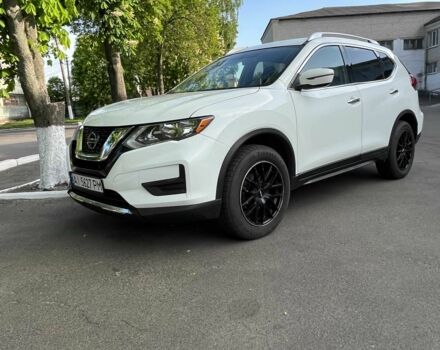 Белый Ниссан Rogue, объемом двигателя 2.5 л и пробегом 153 тыс. км за 16500 $, фото 5 на Automoto.ua
