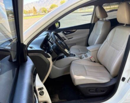 Белый Ниссан Rogue, объемом двигателя 2 л и пробегом 32 тыс. км за 6500 $, фото 9 на Automoto.ua