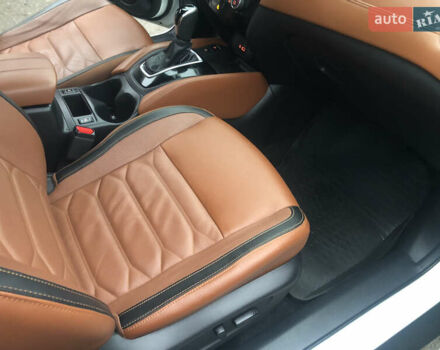 Белый Ниссан Rogue, объемом двигателя 2.49 л и пробегом 124 тыс. км за 17900 $, фото 26 на Automoto.ua