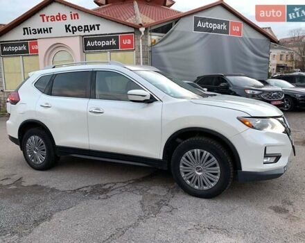 Белый Ниссан Rogue, объемом двигателя 2.5 л и пробегом 144 тыс. км за 14890 $, фото 3 на Automoto.ua