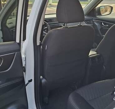 Білий Ніссан Rogue, об'ємом двигуна 2.49 л та пробігом 67 тис. км за 17400 $, фото 46 на Automoto.ua