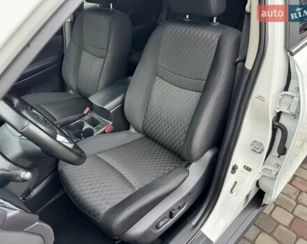 Белый Ниссан Rogue, объемом двигателя 2.5 л и пробегом 113 тыс. км за 14999 $, фото 28 на Automoto.ua