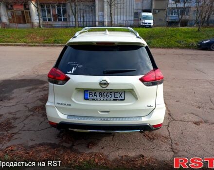 Белый Ниссан Rogue, объемом двигателя 2.5 л и пробегом 149 тыс. км за 18700 $, фото 2 на Automoto.ua