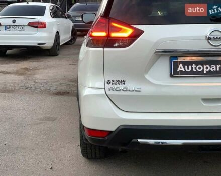 Белый Ниссан Rogue, объемом двигателя 2.5 л и пробегом 144 тыс. км за 14890 $, фото 14 на Automoto.ua
