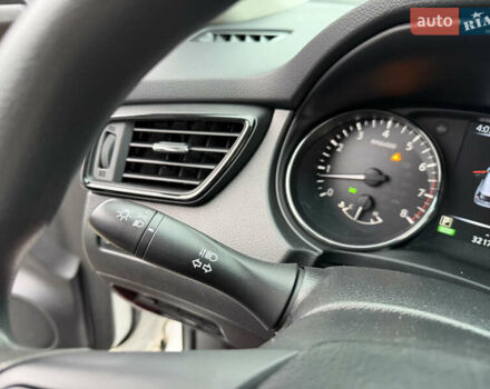 Белый Ниссан Rogue, объемом двигателя 2.5 л и пробегом 50 тыс. км за 16499 $, фото 47 на Automoto.ua