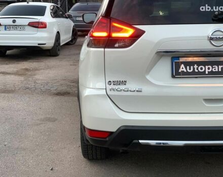 Белый Ниссан Rogue, объемом двигателя 2.5 л и пробегом 144 тыс. км за 14890 $, фото 13 на Automoto.ua