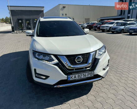 Білий Ніссан Rogue, об'ємом двигуна 2 л та пробігом 75 тис. км за 16700 $, фото 24 на Automoto.ua