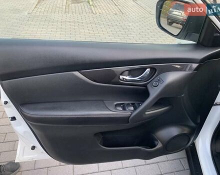 Білий Ніссан Rogue, об'ємом двигуна 2.49 л та пробігом 139 тис. км за 14800 $, фото 10 на Automoto.ua