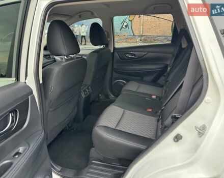 Белый Ниссан Rogue, объемом двигателя 2.5 л и пробегом 113 тыс. км за 14999 $, фото 19 на Automoto.ua