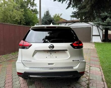 Белый Ниссан Rogue, объемом двигателя 2.5 л и пробегом 120 тыс. км за 13000 $, фото 4 на Automoto.ua