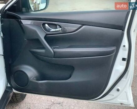 Белый Ниссан Rogue, объемом двигателя 2.5 л и пробегом 144 тыс. км за 14890 $, фото 20 на Automoto.ua