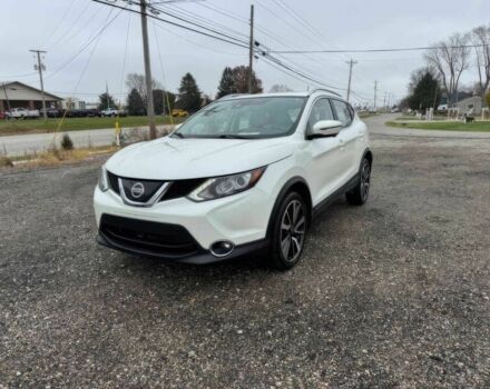 Белый Ниссан Rogue, объемом двигателя 2 л и пробегом 34 тыс. км за 1900 $, фото 2 на Automoto.ua