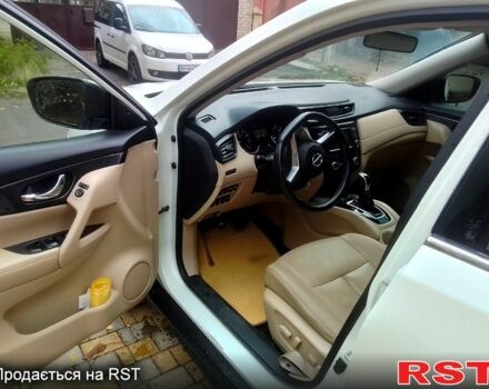 Белый Ниссан Rogue, объемом двигателя 2.5 л и пробегом 60 тыс. км за 17200 $, фото 6 на Automoto.ua