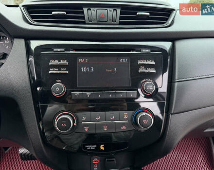 Белый Ниссан Rogue, объемом двигателя 2.5 л и пробегом 50 тыс. км за 16499 $, фото 41 на Automoto.ua