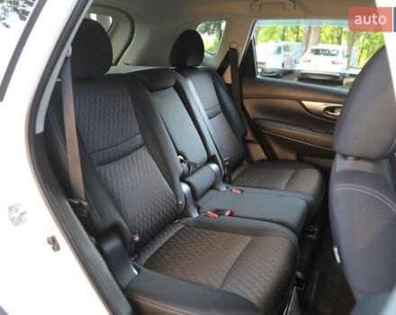 Білий Ніссан Rogue, об'ємом двигуна 2.49 л та пробігом 74 тис. км за 16500 $, фото 8 на Automoto.ua