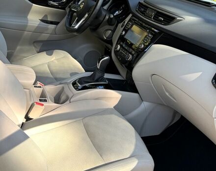 Белый Ниссан Rogue, объемом двигателя 2 л и пробегом 55 тыс. км за 15000 $, фото 8 на Automoto.ua