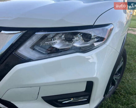 Білий Ніссан Rogue, об'ємом двигуна 2.49 л та пробігом 76 тис. км за 17500 $, фото 9 на Automoto.ua