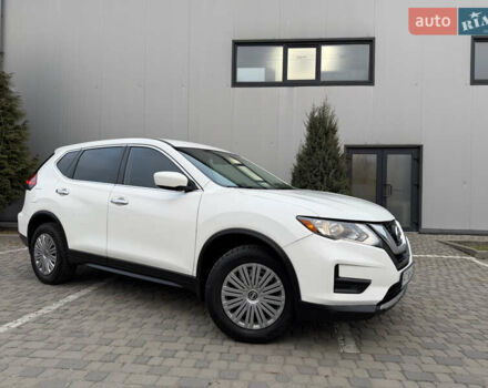 Белый Ниссан Rogue, объемом двигателя 2.5 л и пробегом 50 тыс. км за 16499 $, фото 2 на Automoto.ua