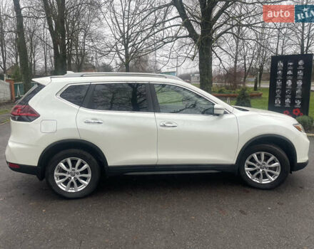 Белый Ниссан Rogue, объемом двигателя 2.49 л и пробегом 105 тыс. км за 16700 $, фото 6 на Automoto.ua