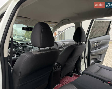 Белый Ниссан Rogue, объемом двигателя 2.5 л и пробегом 50 тыс. км за 16499 $, фото 32 на Automoto.ua