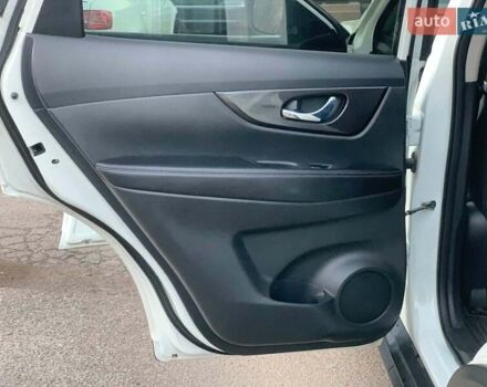 Белый Ниссан Rogue, объемом двигателя 2.5 л и пробегом 144 тыс. км за 14890 $, фото 21 на Automoto.ua