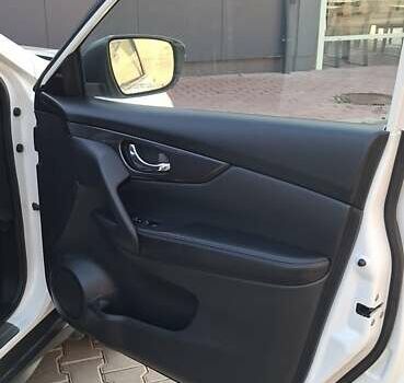 Білий Ніссан Rogue, об'ємом двигуна 2.49 л та пробігом 67 тис. км за 17400 $, фото 49 на Automoto.ua