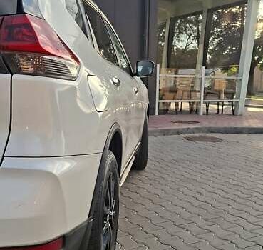 Білий Ніссан Rogue, об'ємом двигуна 2.49 л та пробігом 67 тис. км за 17400 $, фото 13 на Automoto.ua