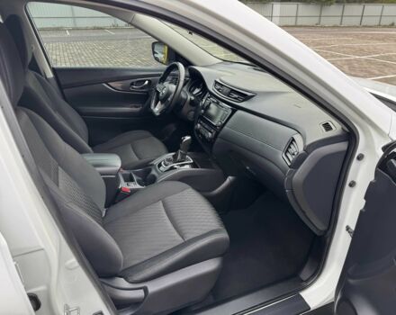 Белый Ниссан Rogue, объемом двигателя 2.5 л и пробегом 113 тыс. км за 14999 $, фото 19 на Automoto.ua