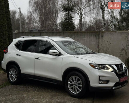 Белый Ниссан Rogue, объемом двигателя 2.5 л и пробегом 138 тыс. км за 13900 $, фото 4 на Automoto.ua