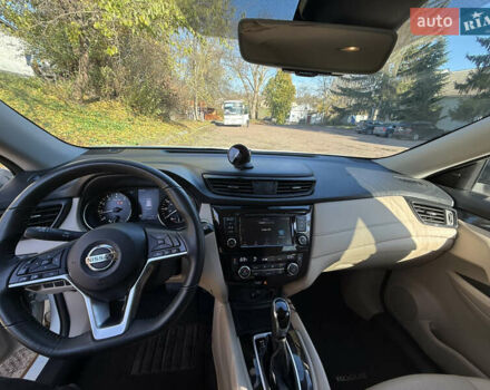 Белый Ниссан Rogue, объемом двигателя 2.49 л и пробегом 83 тыс. км за 16600 $, фото 8 на Automoto.ua