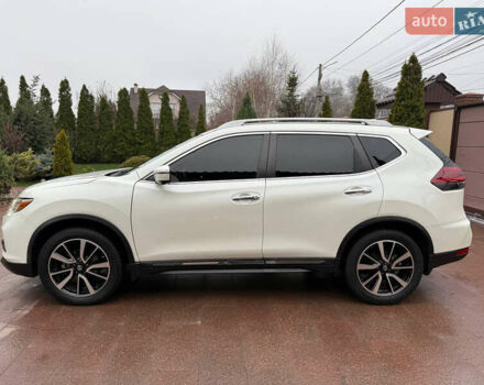 Белый Ниссан Rogue, объемом двигателя 2.49 л и пробегом 117 тыс. км за 17800 $, фото 3 на Automoto.ua