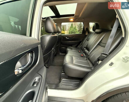 Белый Ниссан Rogue, объемом двигателя 2.49 л и пробегом 117 тыс. км за 17800 $, фото 11 на Automoto.ua