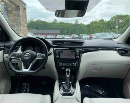 Білий Ніссан Rogue, об'ємом двигуна 2 л та пробігом 31 тис. км за 8000 $, фото 8 на Automoto.ua