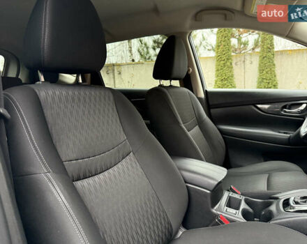 Белый Ниссан Rogue, объемом двигателя 2.5 л и пробегом 138 тыс. км за 13900 $, фото 54 на Automoto.ua