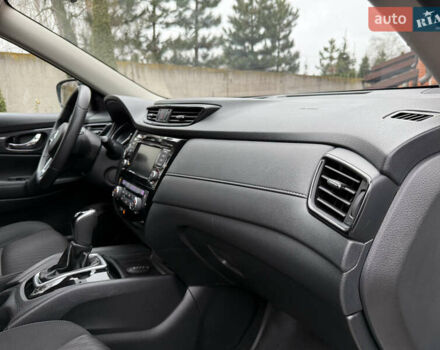 Белый Ниссан Rogue, объемом двигателя 2.5 л и пробегом 138 тыс. км за 13900 $, фото 42 на Automoto.ua