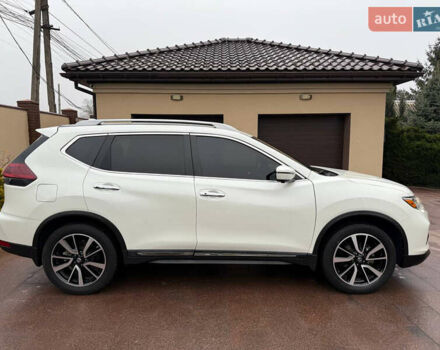 Белый Ниссан Rogue, объемом двигателя 2.49 л и пробегом 117 тыс. км за 17800 $, фото 4 на Automoto.ua