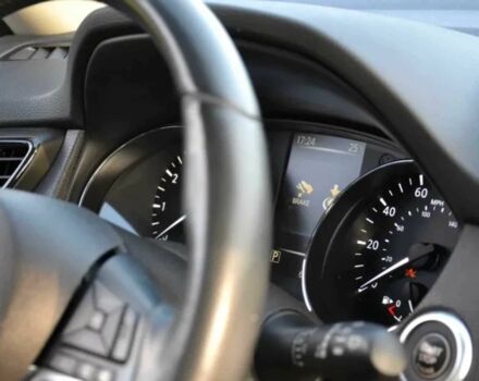 Білий Ніссан Rogue, об'ємом двигуна 2.5 л та пробігом 84 тис. км за 11000 $, фото 12 на Automoto.ua